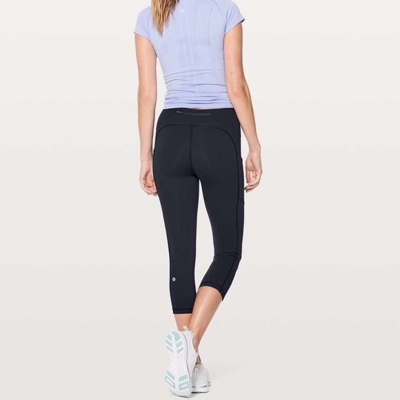 Lululemon NWOT Black Speed Up Crop 21" Sz 0 - Picture 1 of 8